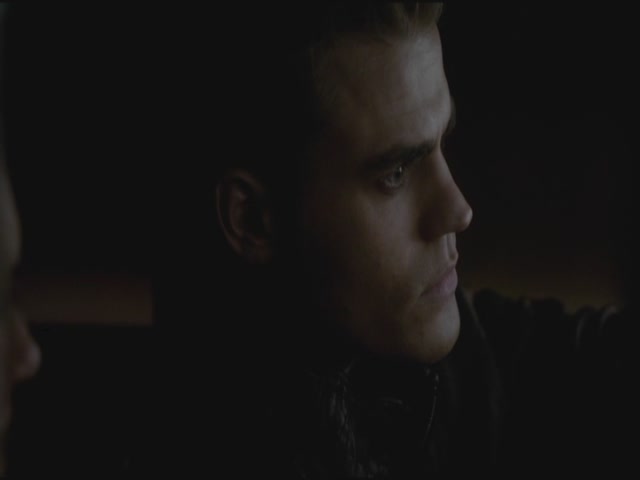 VampireDiariesWorld-dot-org-S3TVD_3x11OurTown1667.jpg