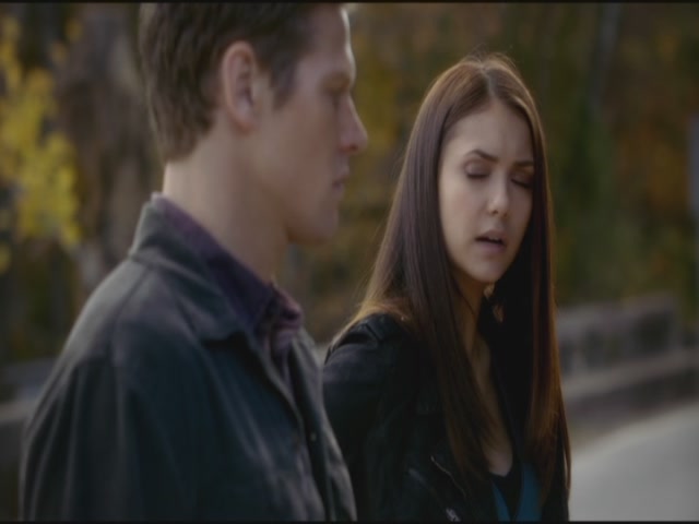 VampireDiariesWorld-dot-org-S3TVD_3x11OurTown2154.jpg