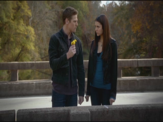 VampireDiariesWorld-dot-org-S3TVD_3x11OurTown2217.jpg