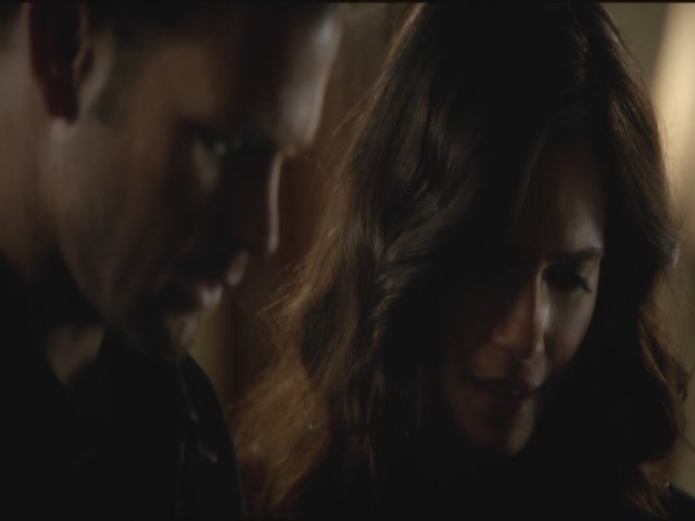 VampireDiariesWorld-dot-org-S3TVD_3x12TheTiesThatBind2113.jpg