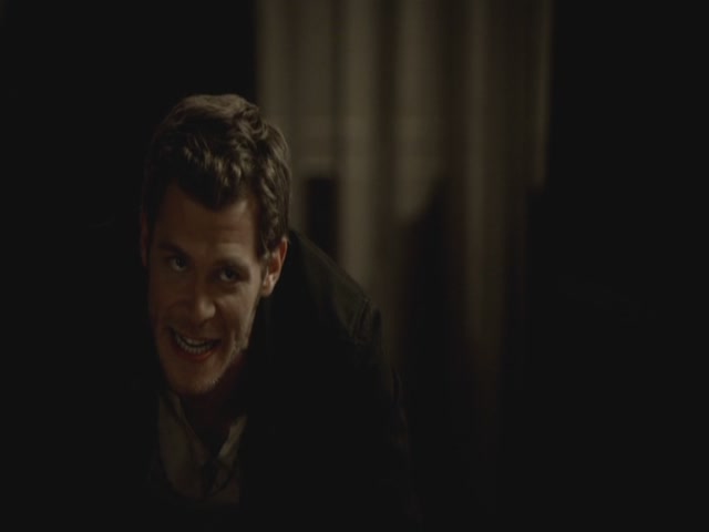 VampireDiariesWorld-dot-org-S3TVD_3x13BringingOutTheDead0015.jpg