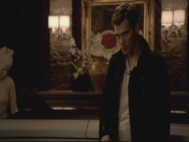 VampireDiariesWorld-dot-org-S3TVD_3x13BringingOutTheDead0082.jpg