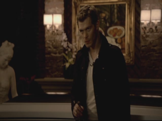 VampireDiariesWorld-dot-org-S3TVD_3x13BringingOutTheDead0083.jpg