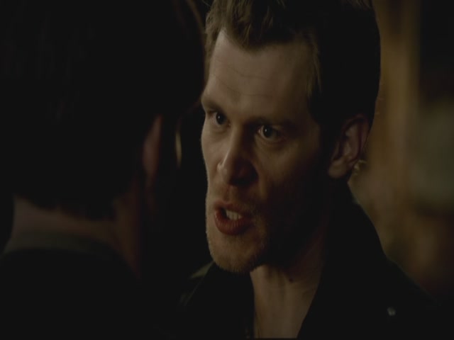 VampireDiariesWorld-dot-org-S3TVD_3x13BringingOutTheDead0110.jpg