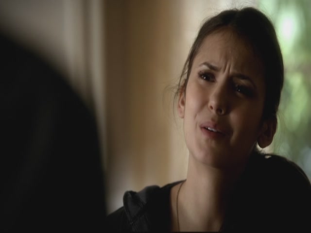 VampireDiariesWorld-dot-org-S3TVD_3x13BringingOutTheDead0143.jpg