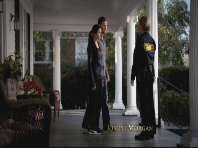 VampireDiariesWorld-dot-org-S3TVD_3x13BringingOutTheDead0161.jpg