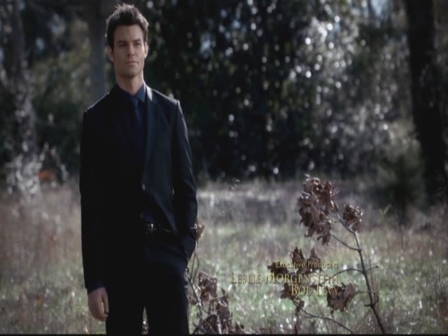 VampireDiariesWorld-dot-org-S3TVD_3x13BringingOutTheDead0253.jpg