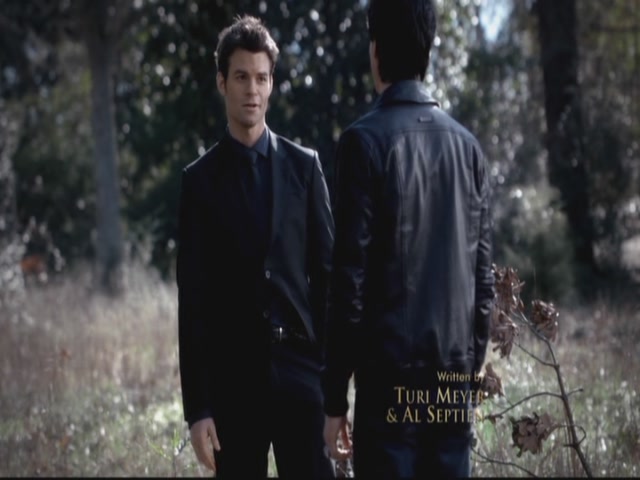 VampireDiariesWorld-dot-org-S3TVD_3x13BringingOutTheDead0275.jpg