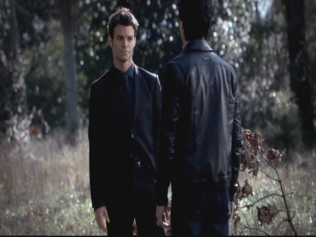 VampireDiariesWorld-dot-org-S3TVD_3x13BringingOutTheDead0277.jpg