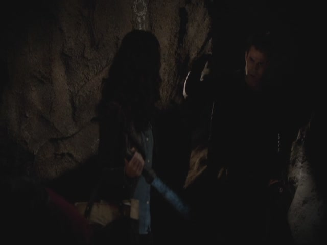 VampireDiariesWorld-dot-org-S3TVD_3x13BringingOutTheDead0311.jpg