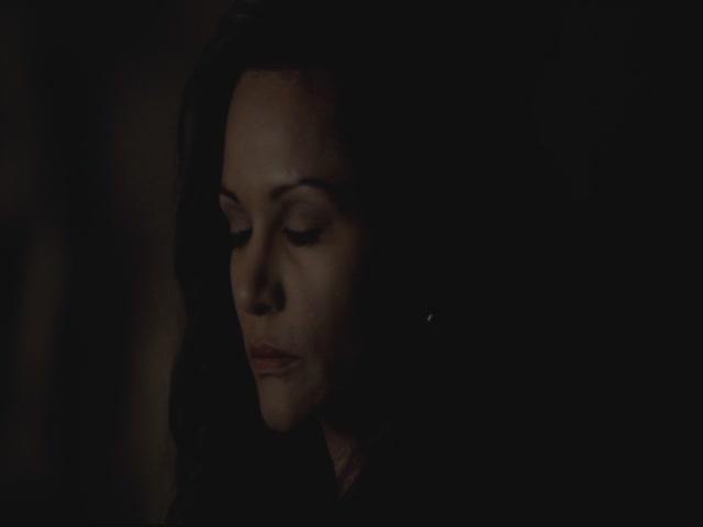 VampireDiariesWorld-dot-org-S3TVD_3x13BringingOutTheDead0338.jpg