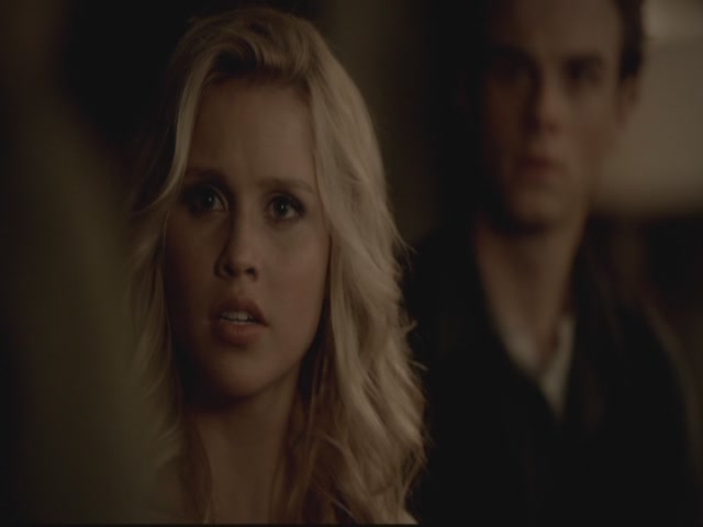 VampireDiariesWorld-dot-org-S3TVD_3x13BringingOutTheDead2222.jpg