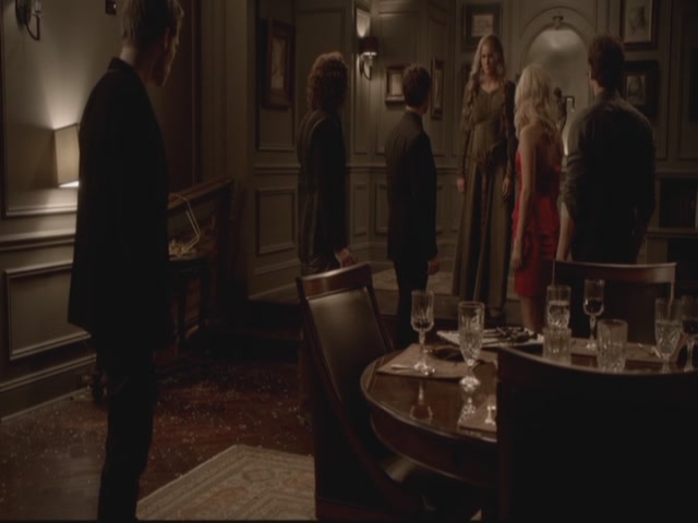 VampireDiariesWorld-dot-org-S3TVD_3x13BringingOutTheDead2223.jpg