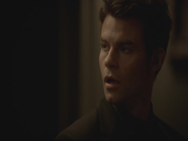 VampireDiariesWorld-dot-org-S3TVD_3x13BringingOutTheDead2236.jpg