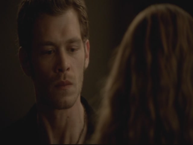 VampireDiariesWorld-dot-org-S3TVD_3x13BringingOutTheDead2246.jpg