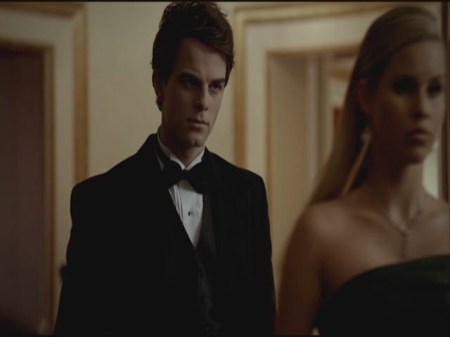 VampireDiariesWorld-dot-org-S3TVD_3x14DangerousLiaisons1688.jpg