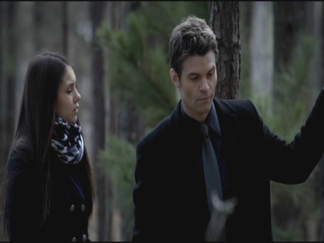 VampireDiariesWorld-dot-org-S3TVD_3x15AllMyChildren0495.jpg