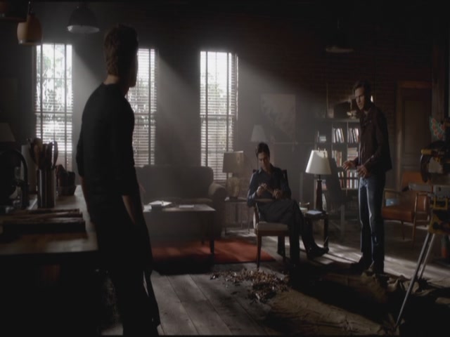 VampireDiariesWorld-dot-org-S3TVD_3x18TheMurderOfOne0108.jpg