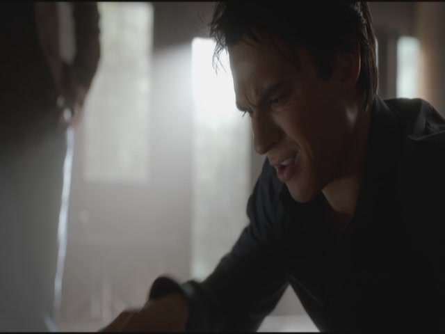 VampireDiariesWorld-dot-org-S3TVD_3x18TheMurderOfOne0463.jpg