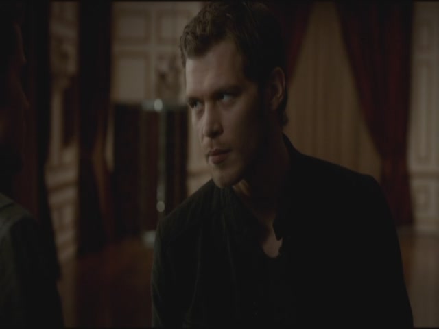 VampireDiariesWorld-dot-org-S3TVD_3x18TheMurderOfOne1924.jpg