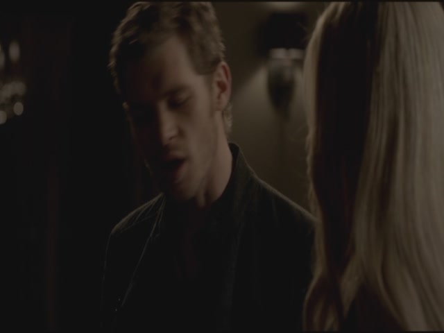 VampireDiariesWorld-dot-org-S3TVD_3x18TheMurderOfOne1988.jpg