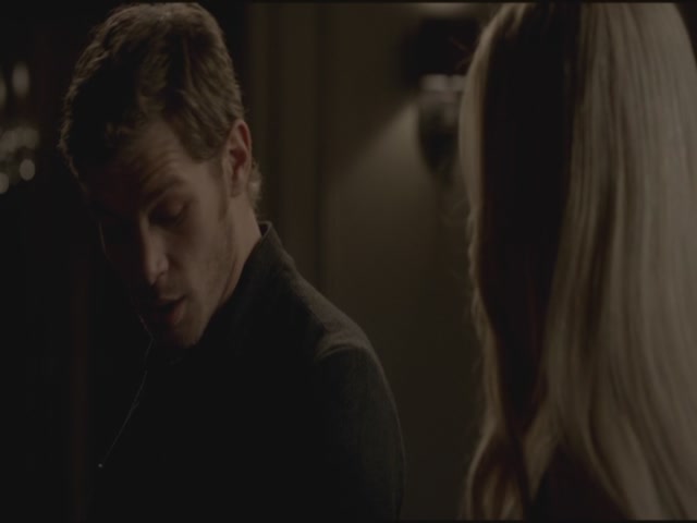 VampireDiariesWorld-dot-org-S3TVD_3x18TheMurderOfOne1989.jpg