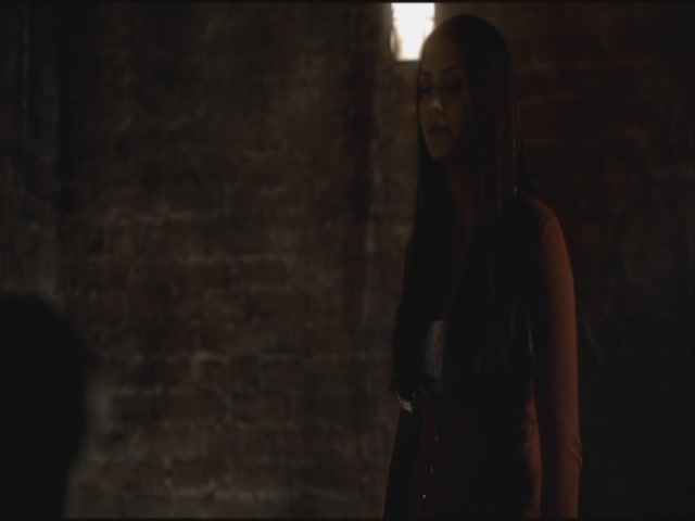 VampireDiariesWorld-dot-org-S3TVD_3x19HeartOfDarkness0064.jpg