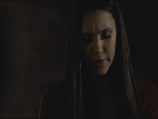 VampireDiariesWorld-dot-org-S3TVD_3x19HeartOfDarkness0107.jpg