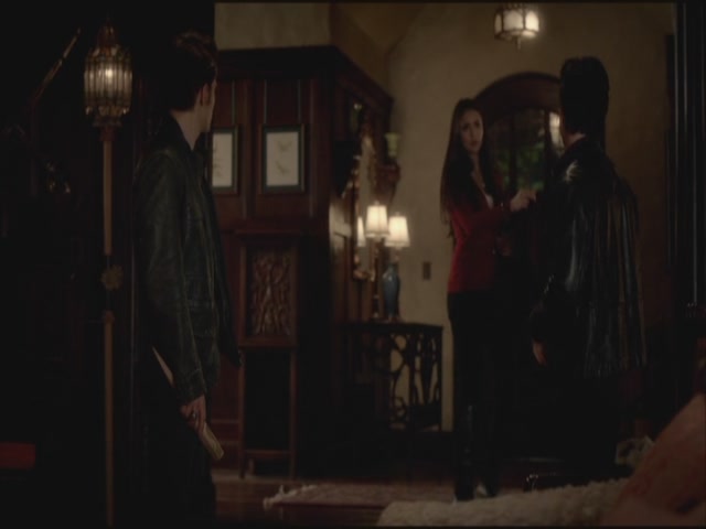 VampireDiariesWorld-dot-org-S3TVD_3x19HeartOfDarkness0150.jpg