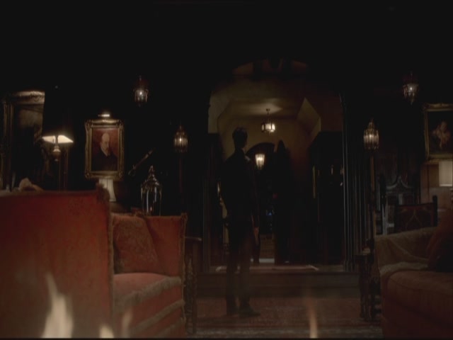 VampireDiariesWorld-dot-org-S3TVD_3x19HeartOfDarkness0179.jpg