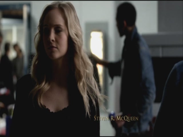 VampireDiariesWorld-dot-org-S3TVD_3x19HeartOfDarkness0209.jpg