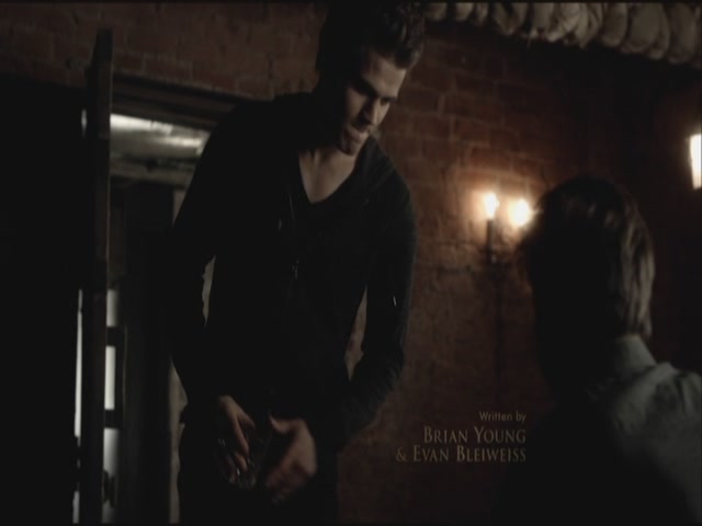 VampireDiariesWorld-dot-org-S3TVD_3x19HeartOfDarkness0324.jpg