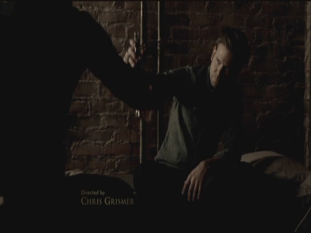 VampireDiariesWorld-dot-org-S3TVD_3x19HeartOfDarkness0328.jpg