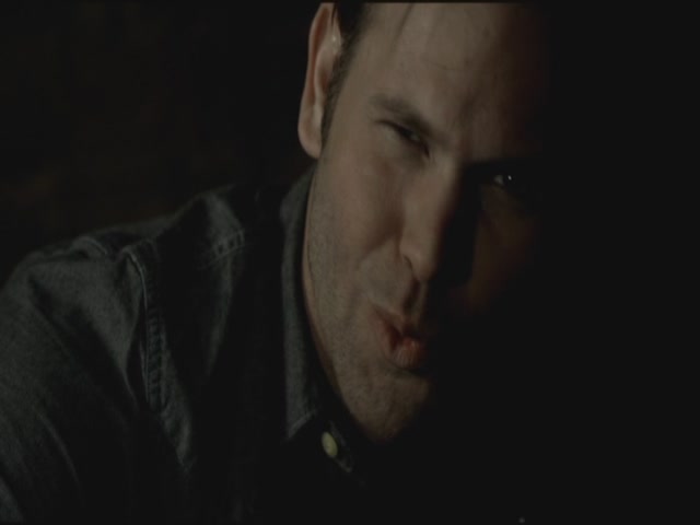 VampireDiariesWorld-dot-org-S3TVD_3x19HeartOfDarkness0343.jpg