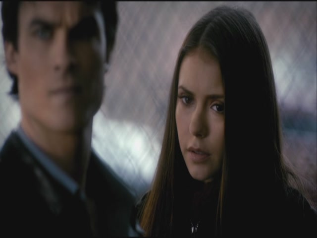 VampireDiariesWorld-dot-org-S3TVD_3x19HeartOfDarkness0399.jpg