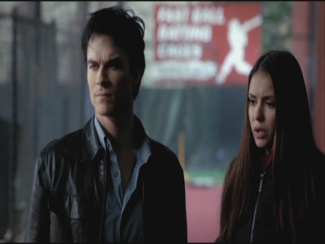 VampireDiariesWorld-dot-org-S3TVD_3x19HeartOfDarkness0434.jpg