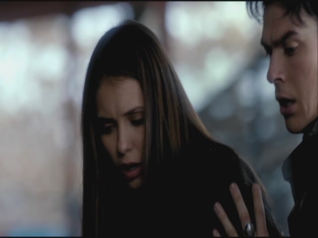 VampireDiariesWorld-dot-org-S3TVD_3x19HeartOfDarkness0473.jpg