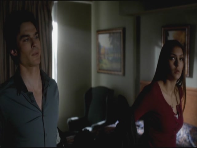 VampireDiariesWorld-dot-org-S3TVD_3x19HeartOfDarkness0514.jpg