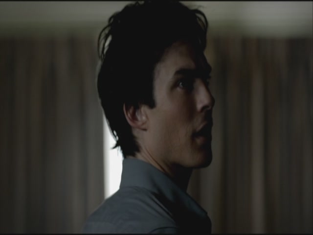 VampireDiariesWorld-dot-org-S3TVD_3x19HeartOfDarkness0521.jpg