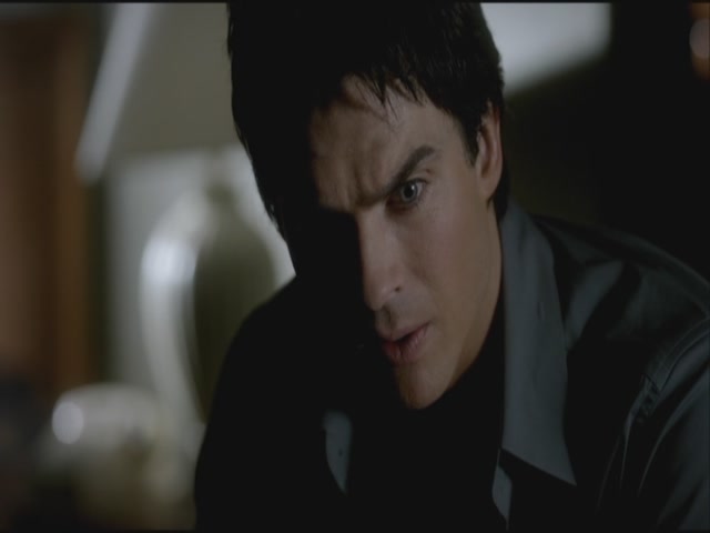 VampireDiariesWorld-dot-org-S3TVD_3x19HeartOfDarkness0548.jpg