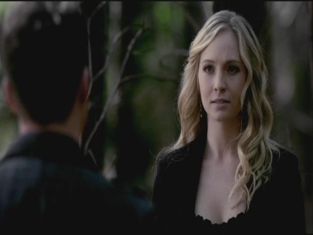 VampireDiariesWorld-dot-org-S3TVD_3x19HeartOfDarkness0605.jpg