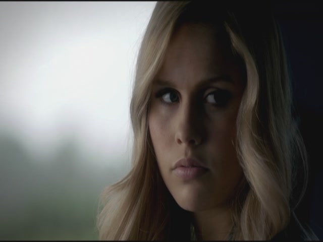 VampireDiariesWorld-dot-org-S3TVD_3x19HeartOfDarkness0662.jpg