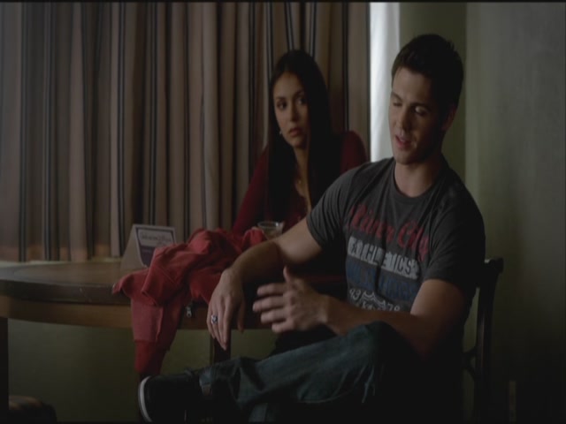 VampireDiariesWorld-dot-org-S3TVD_3x19HeartOfDarkness0750.jpg