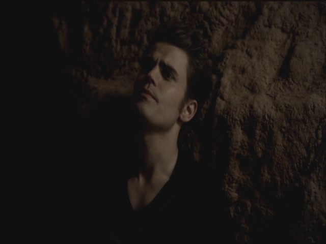 VampireDiariesWorld-dot-org-S3TVD_3x19HeartOfDarkness0794.jpg