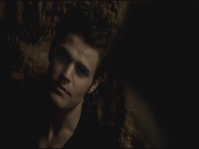 VampireDiariesWorld-dot-org-S3TVD_3x19HeartOfDarkness0834.jpg