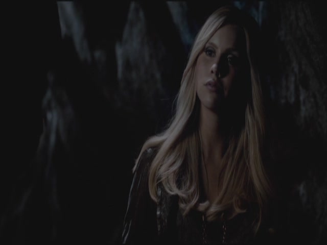 VampireDiariesWorld-dot-org-S3TVD_3x19HeartOfDarkness2230.jpg