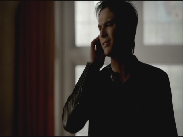 VampireDiariesWorld-dot-org-S3TVD_3x20DoNotGoGentle0082.jpg