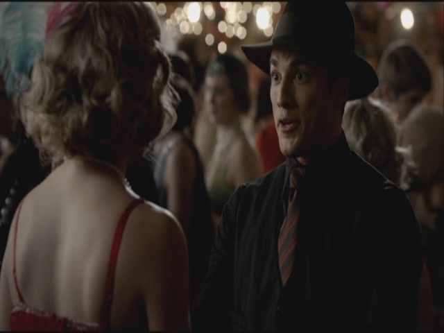 VampireDiariesWorld-dot-org-S3TVD_3x20DoNotGoGentle0567.jpg