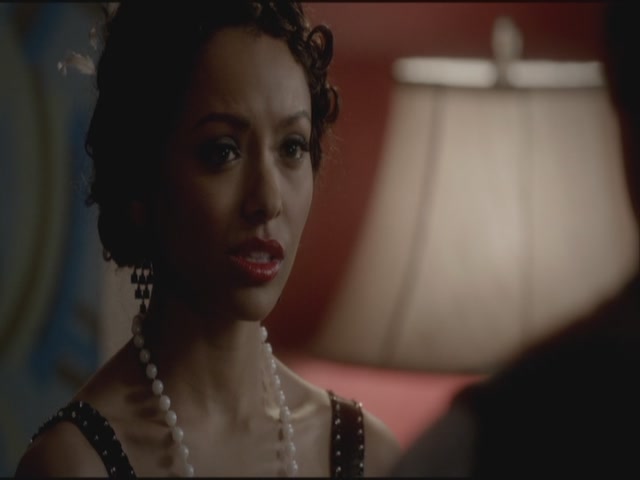 VampireDiariesWorld-dot-org-S3TVD_3x20DoNotGoGentle1897.jpg