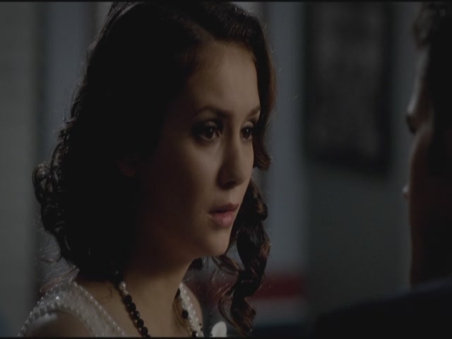 VampireDiariesWorld-dot-org-S3TVD_3x20DoNotGoGentle1973.jpg